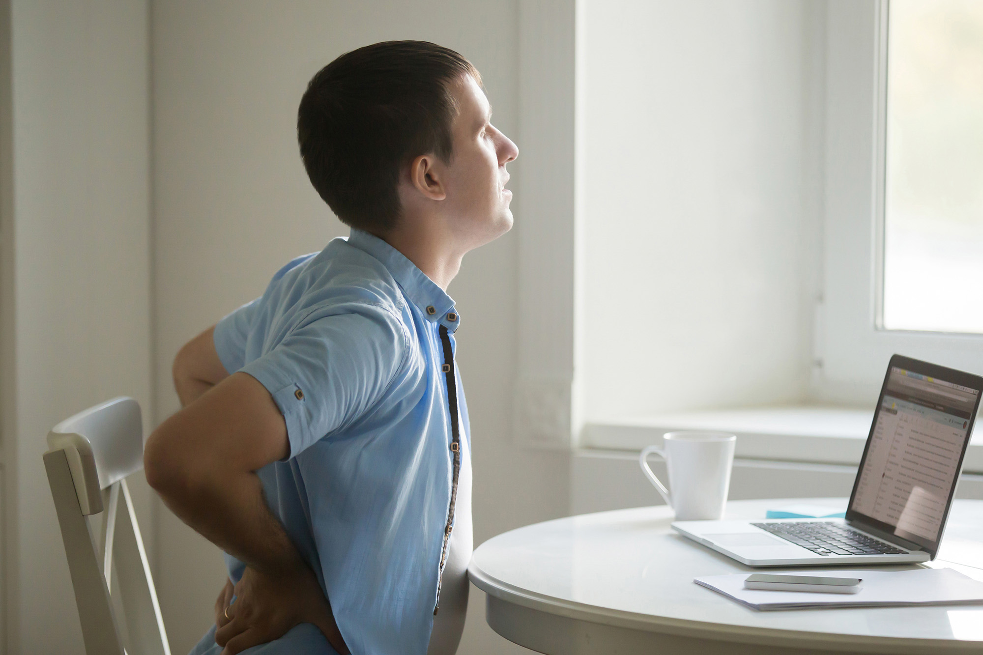 Simple Ways to Prevent Back Pain While Working from Home